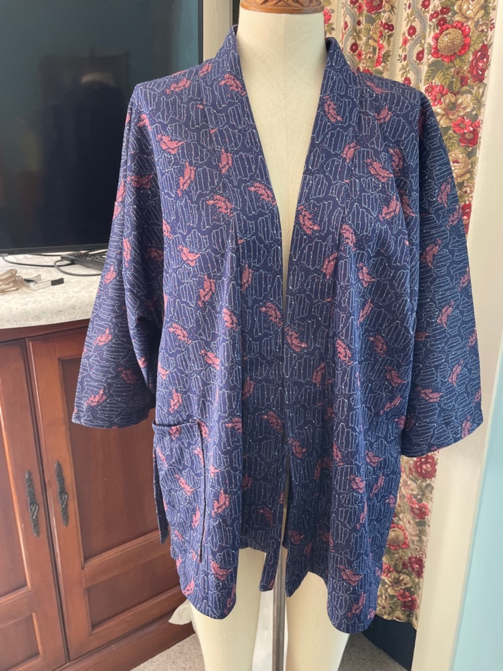 Vintage Navy Blue Pink Floral Kimono Jacket